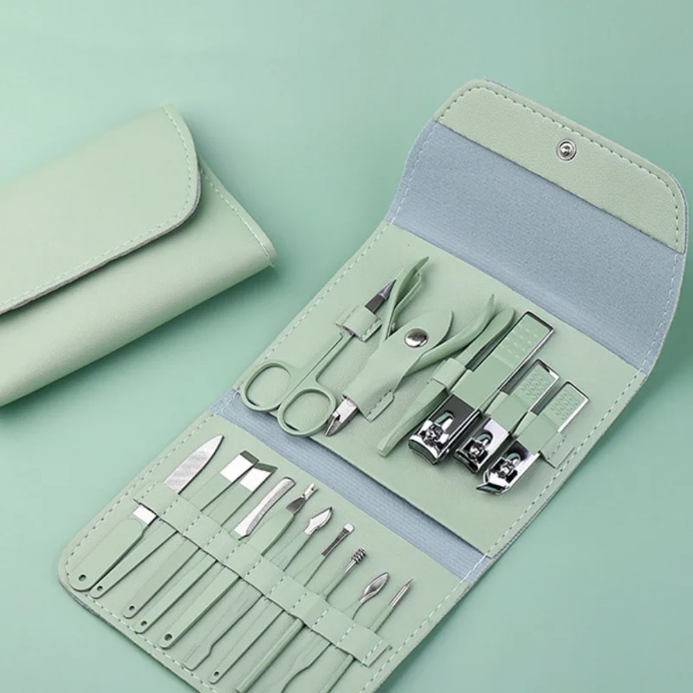 Men'S Grooming Gift Set - 家庭に必須の16点セット、多機能な家庭用ネイルクリッパーセット。様々なニーズに対応するマニキュア、キューティクス、フットカルスリムーバー。グリーンの折りたたみ式ケース入りグルーミングキットは、男性、女性、家庭、旅行でのネイルケアツールとして最適なギフトです。
